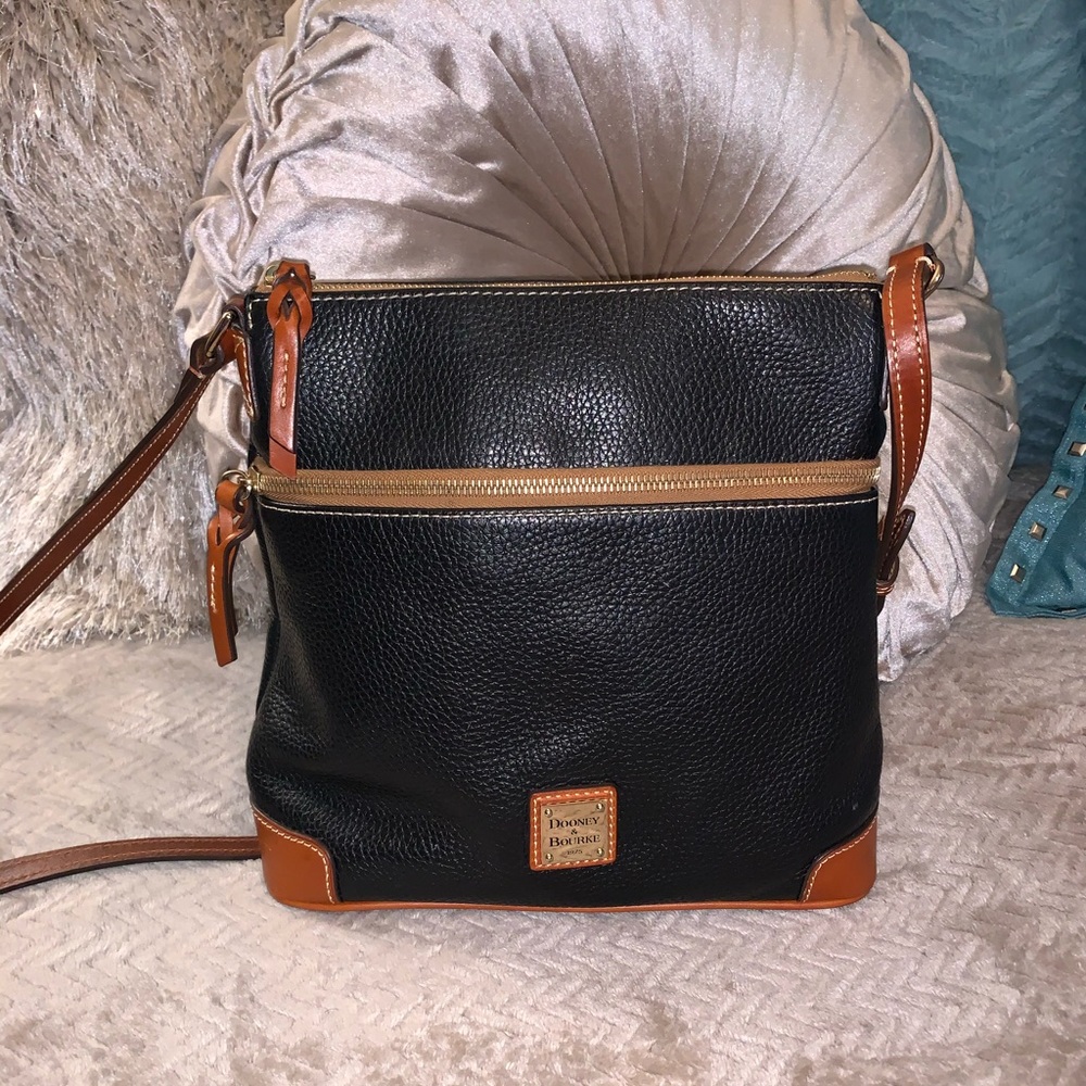 D&B Crossbody